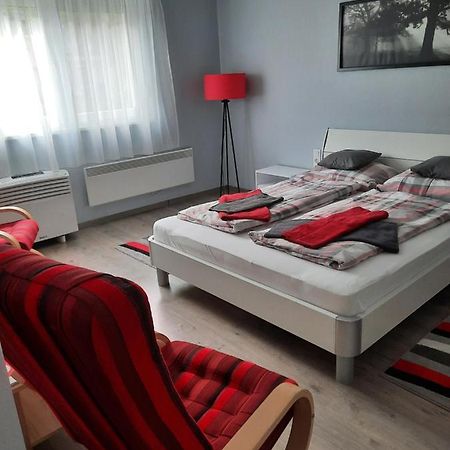 Kodaly Apartman Eger Luaran gambar
